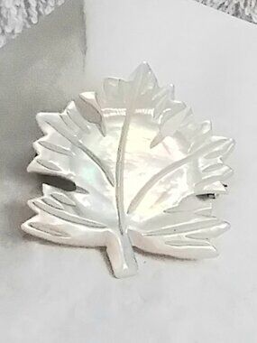 Vintage & Beautiful Mother of Pearl Leaf Brooch Quality Costume Jewelry!!